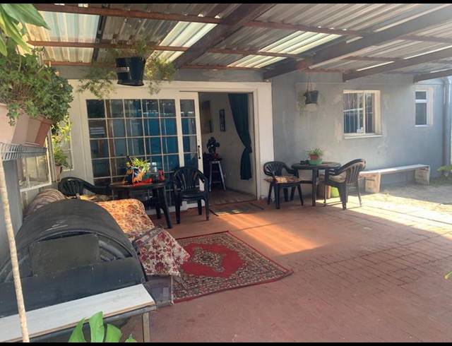 3 BEDROOM HOUSE FOR SALE IN WESTRIDGE